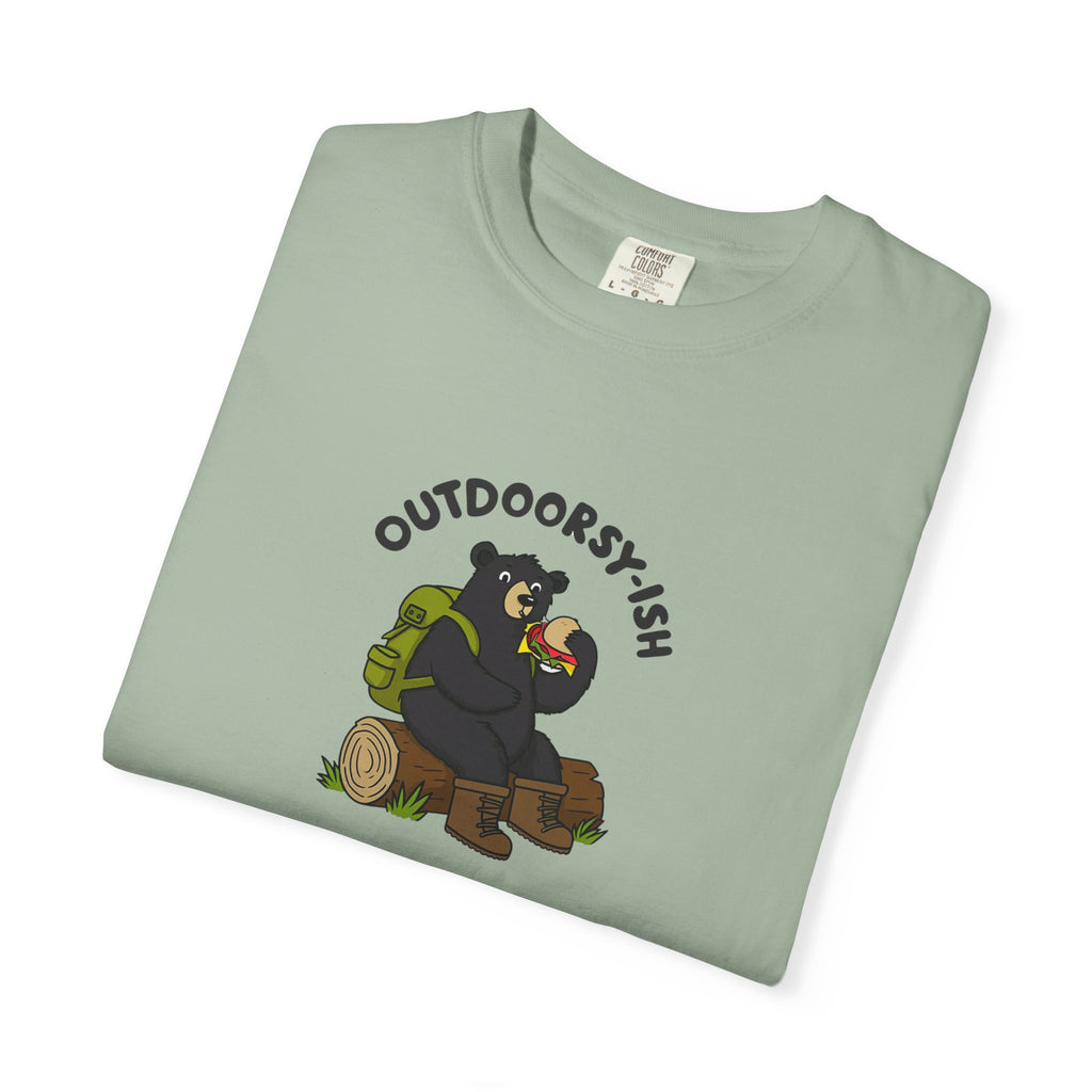 Outdoorsy-ish Bear Graphic T-Shirt