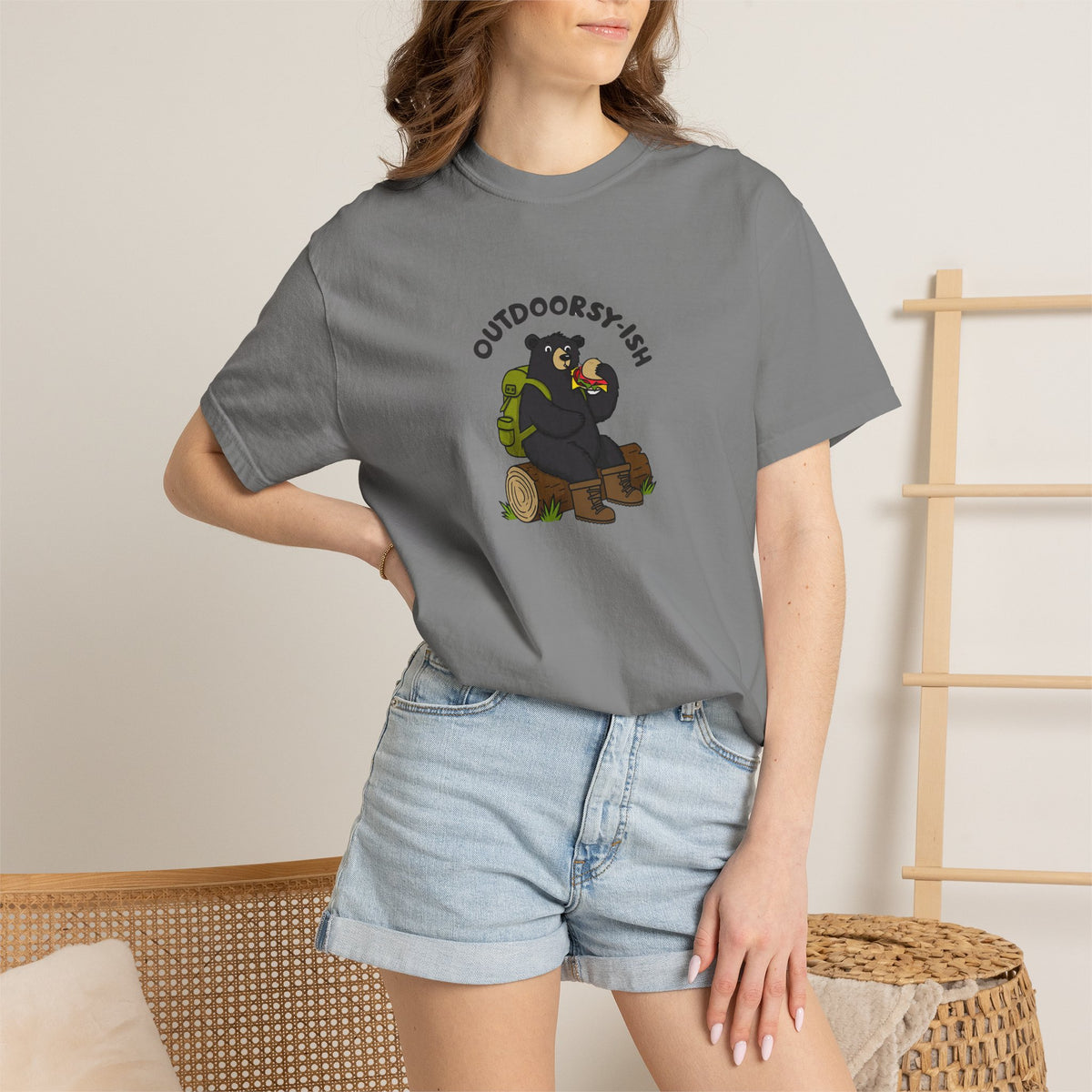 Outdoorsy-ish Bear Graphic T-Shirt