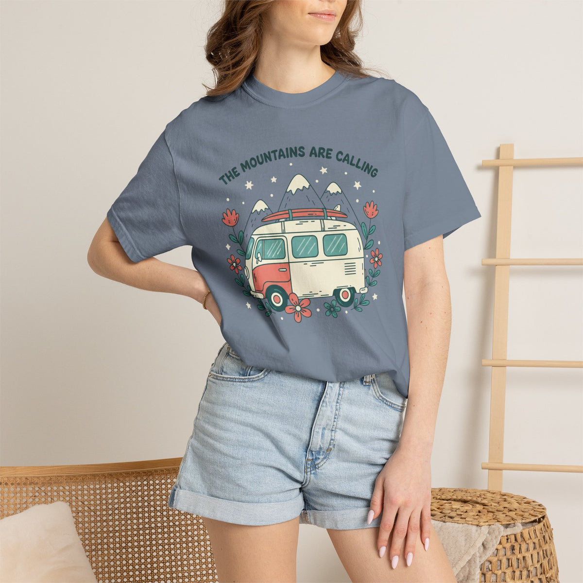 The Moutains are calling- Tshirt