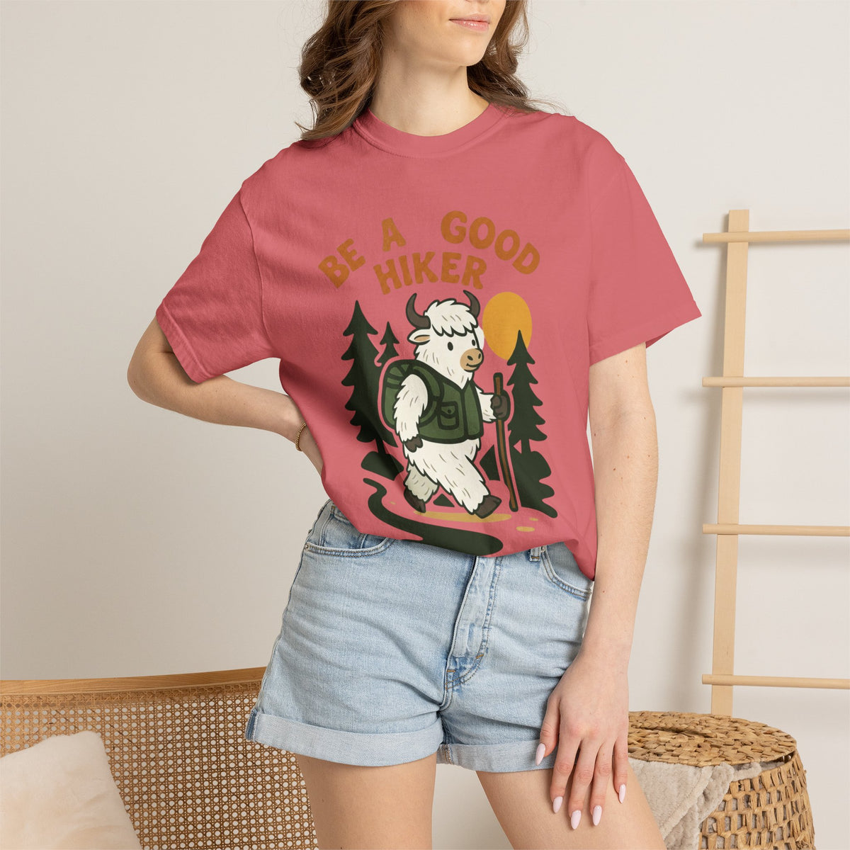 Be a good hiker- Tshirt
