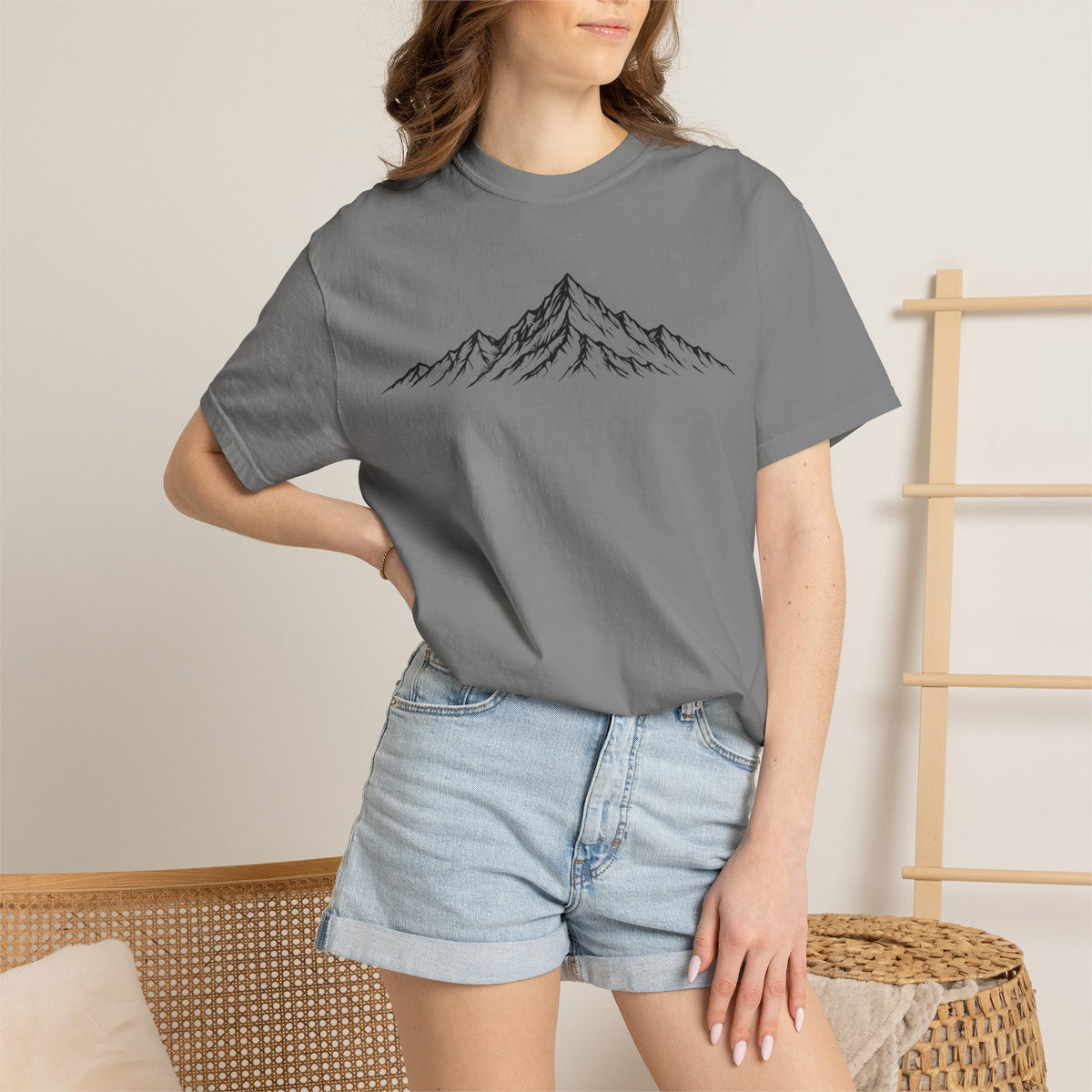 Mountains- Tshirt