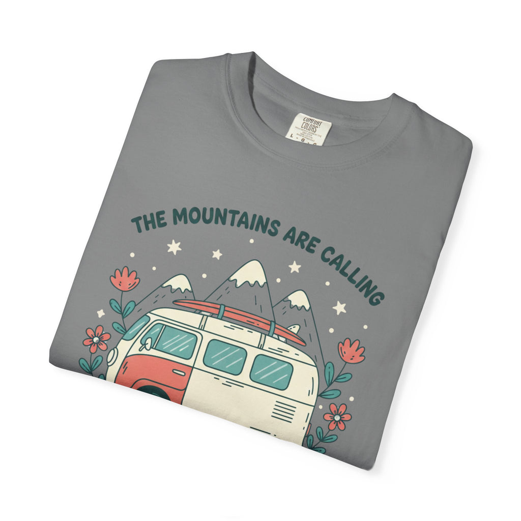 The Moutains are calling- Tshirt